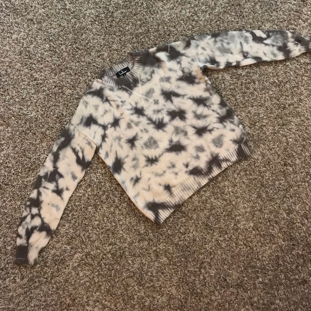 Lulus sweater
